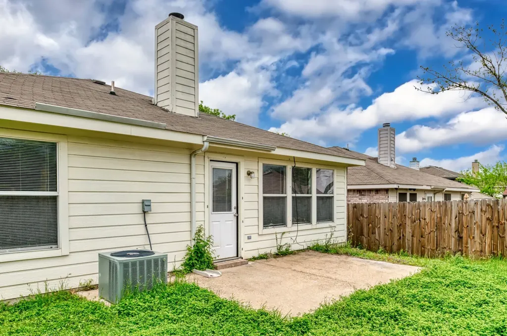 1514 Cover Drive Dallas TX 75241