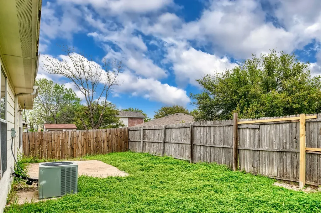 1514 Cover Drive Dallas TX 75241