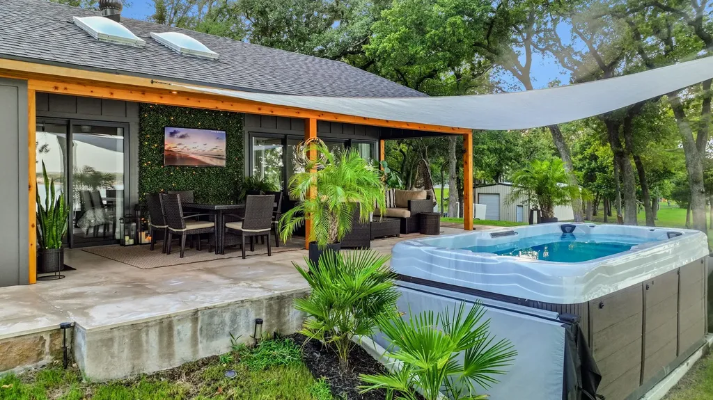 7250 Briar Road Azle TX 76020