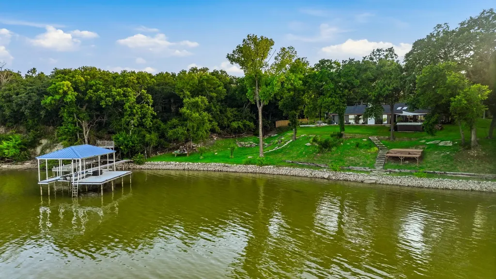 7250 Briar Road Azle TX 76020