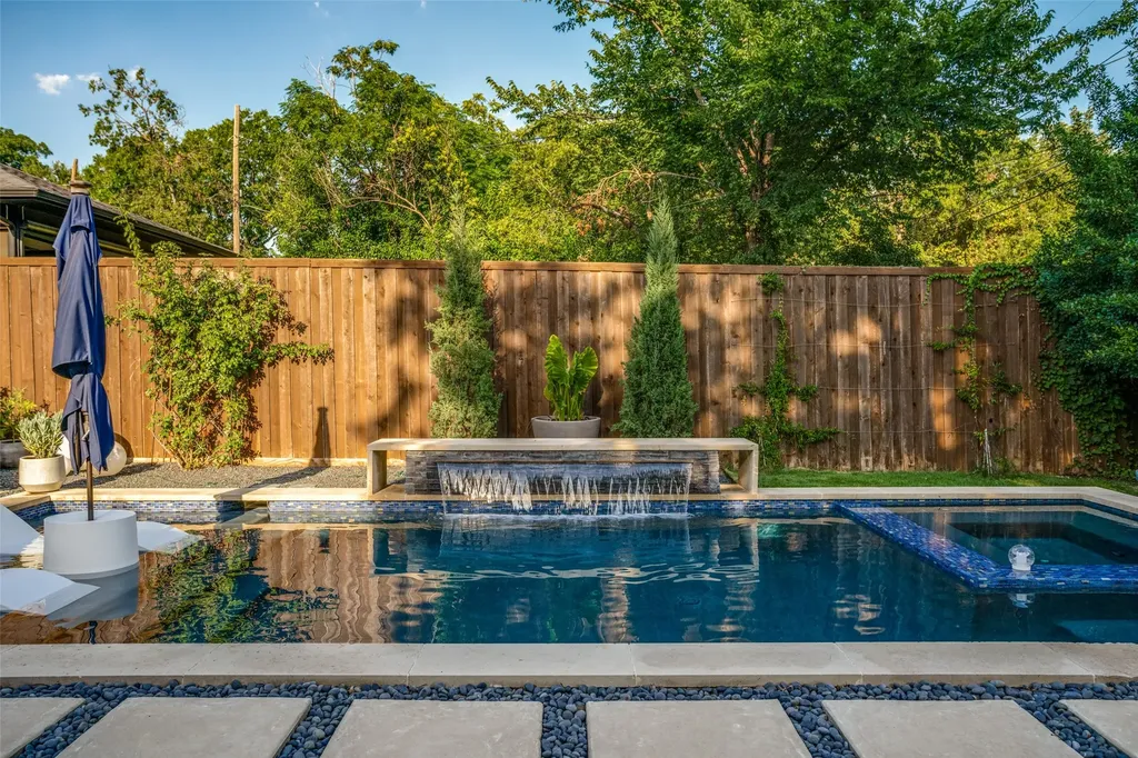 3766 Manana Drive Dallas TX 75220