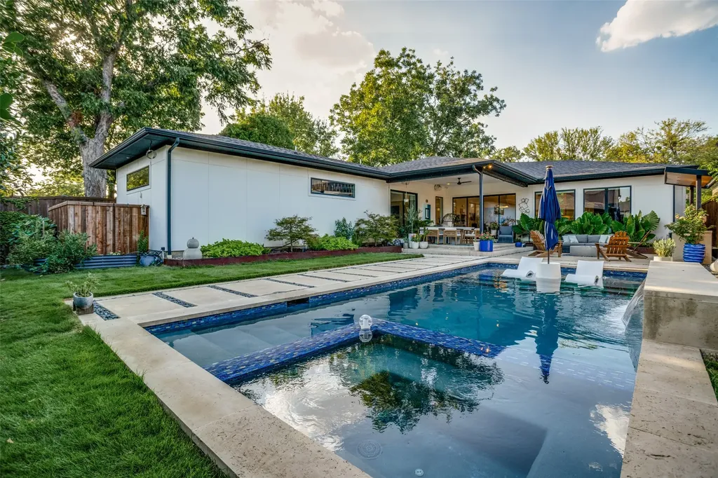 3766 Manana Drive Dallas TX 75220