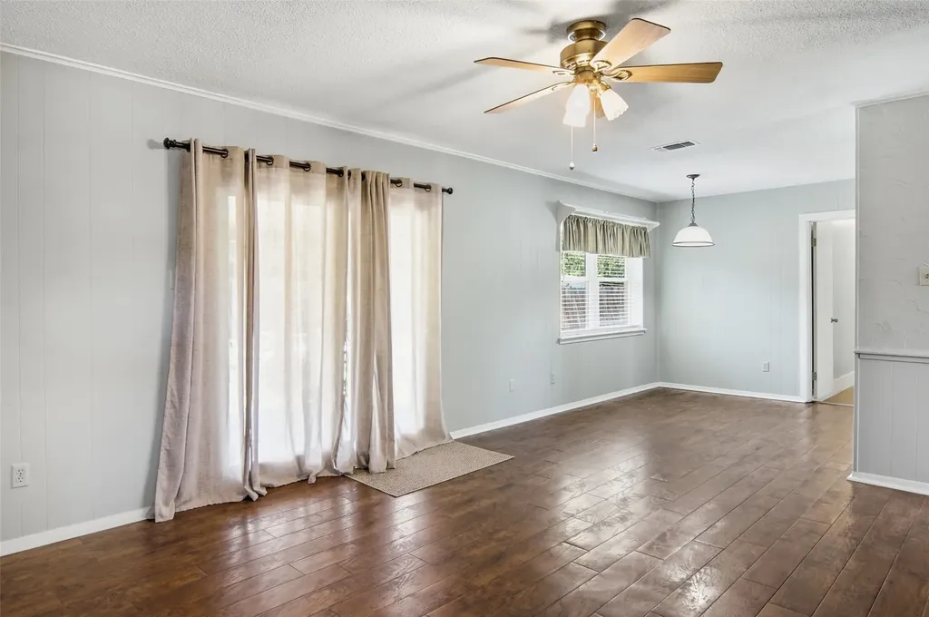 1706 Goodwin Drive Mineral Wells TX 76067