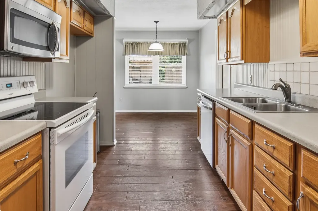 1706 Goodwin Drive Mineral Wells TX 76067