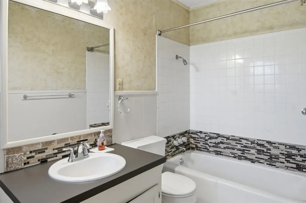 1706 Goodwin Drive Mineral Wells TX 76067