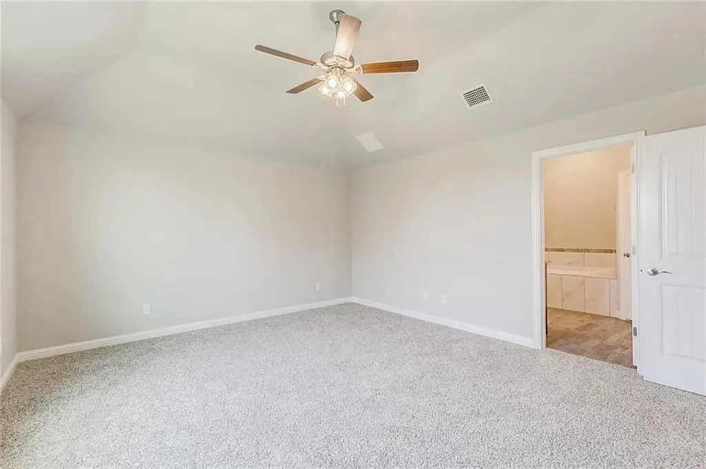 3050 Meandering Way Granbury TX 76049
