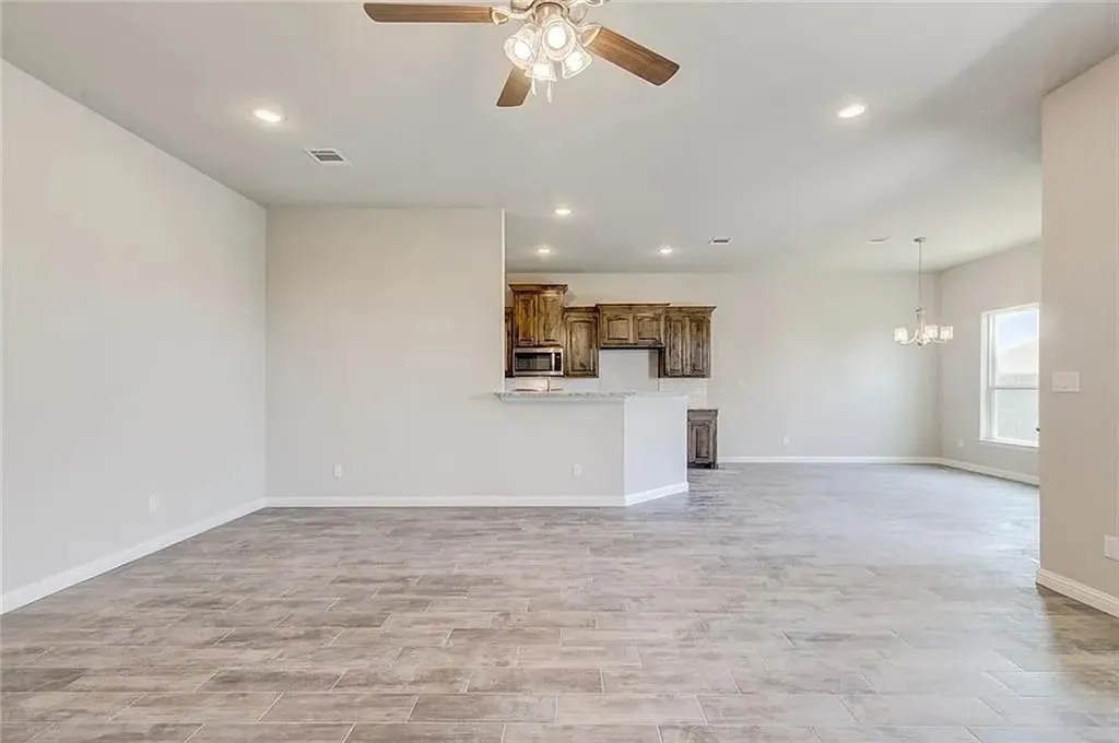 3050 Meandering Way Granbury TX 76049