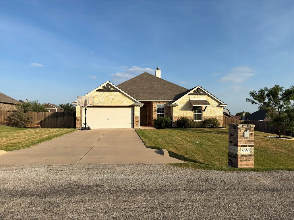 3050 Meandering Way Granbury TX 76049