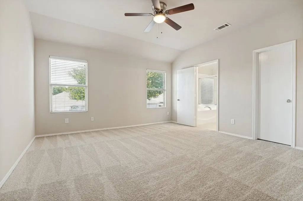 228 Great Plains Avenue Dallas TX 75241
