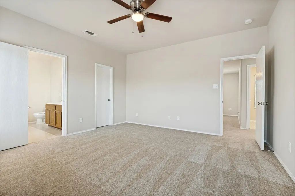 228 Great Plains Avenue Dallas TX 75241