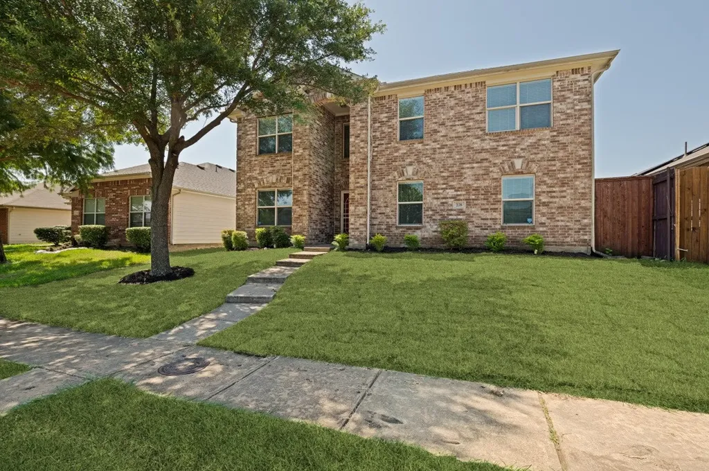 228 Great Plains Avenue Dallas TX 75241