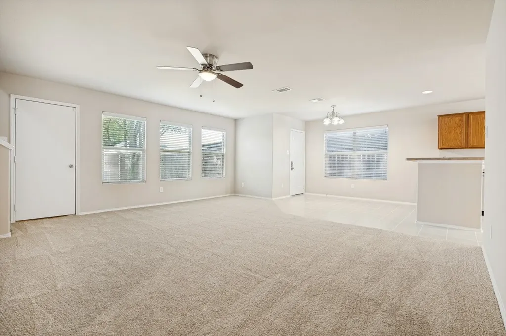228 Great Plains Avenue Dallas TX 75241