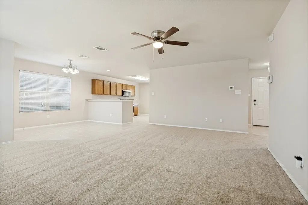 228 Great Plains Avenue Dallas TX 75241