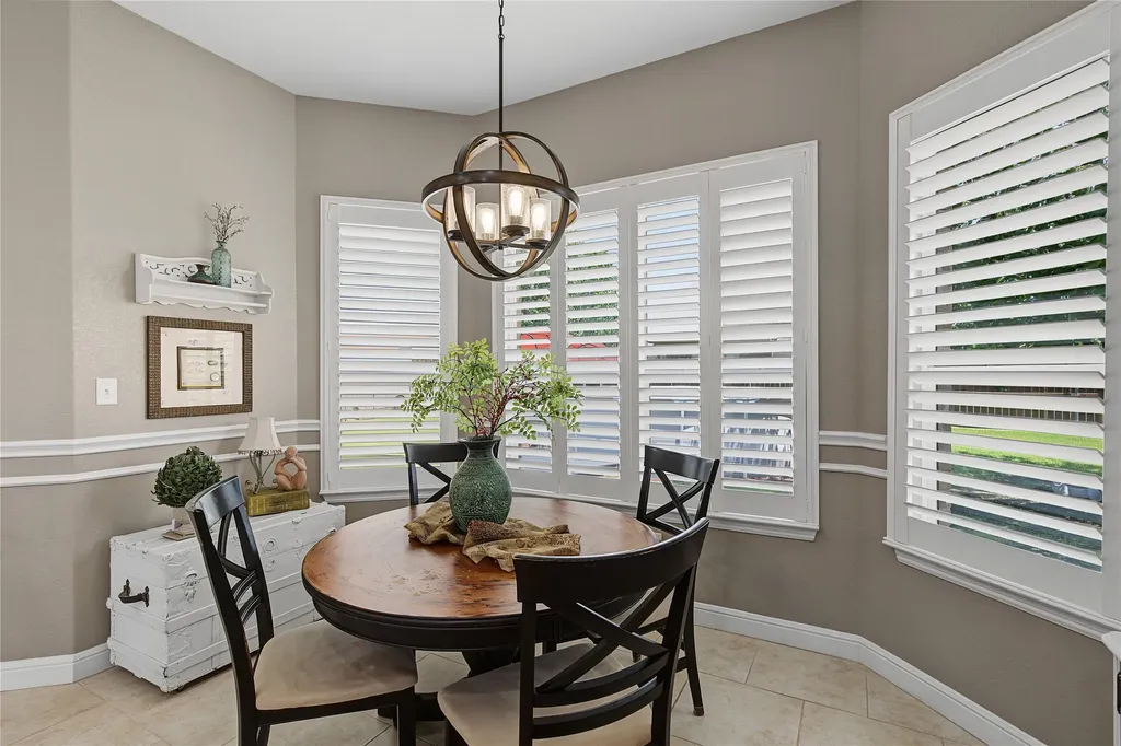 2821 Willow Ridge Circle Granbury TX 76049