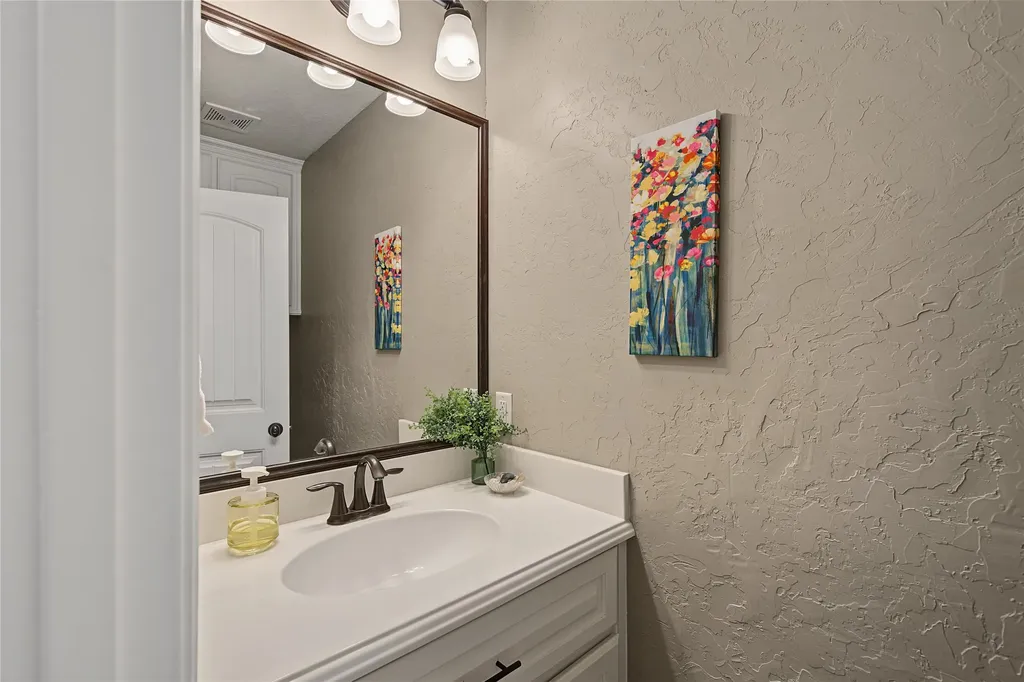 2821 Willow Ridge Circle Granbury TX 76049
