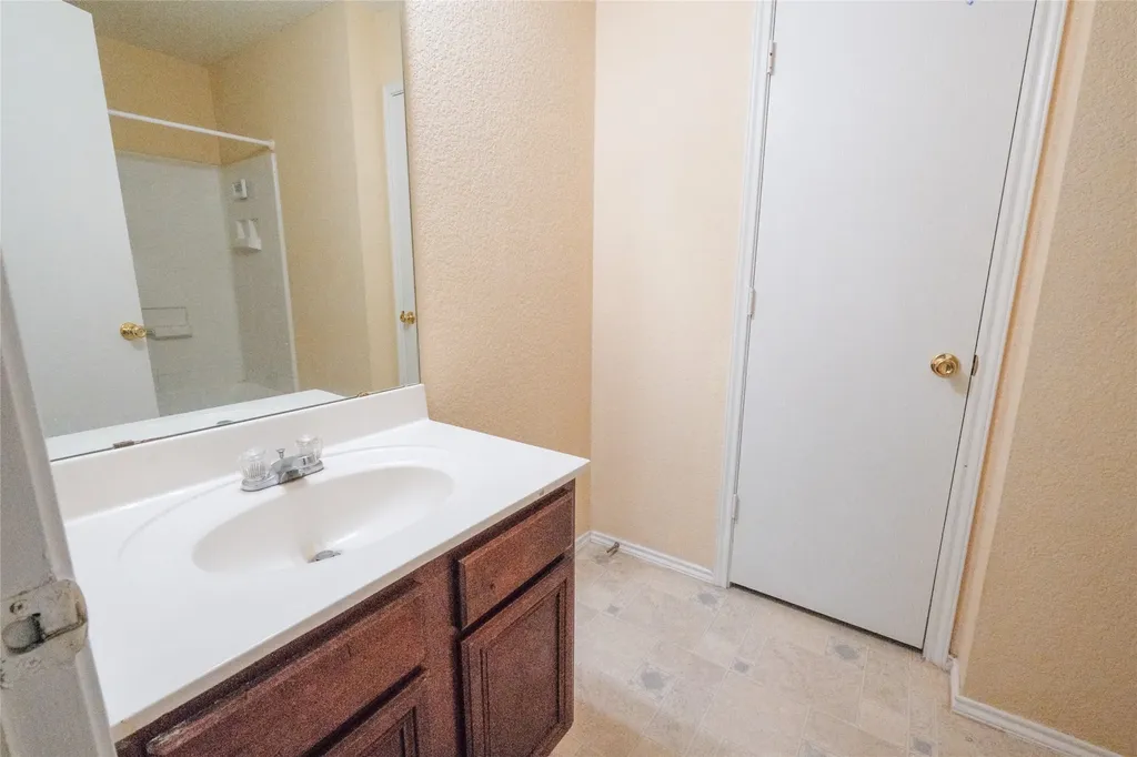 1616 Wind Star Way Fort Worth TX 76108