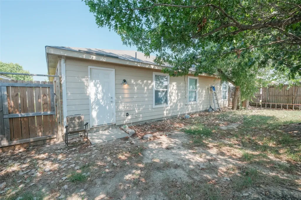 1616 Wind Star Way Fort Worth TX 76108