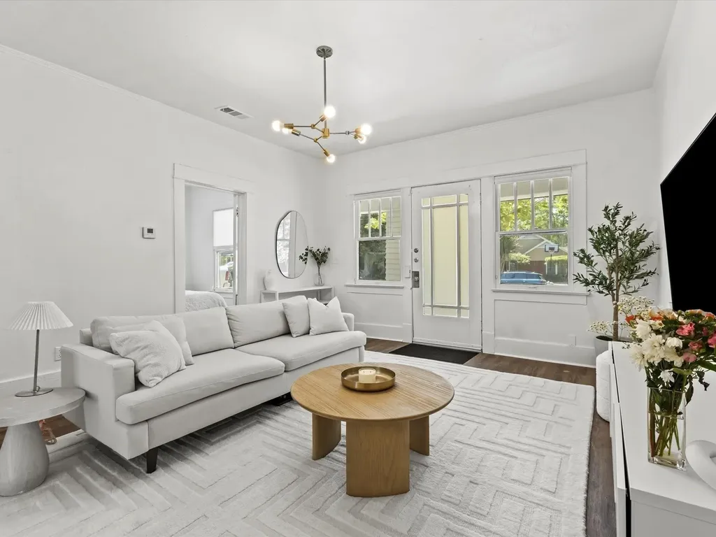 5617 Victor Street Dallas TX 75214