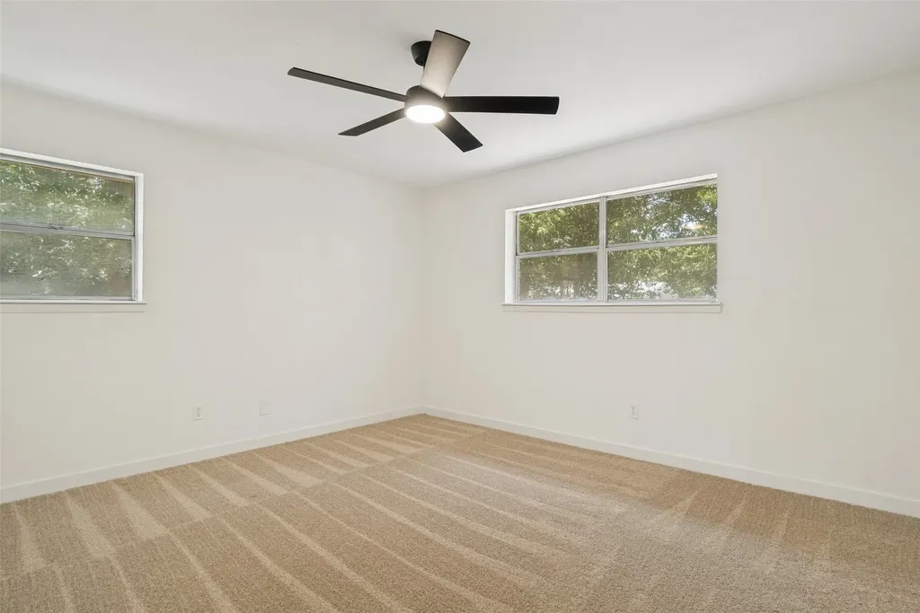 1907 Armstrong Street Cleburne TX 76033