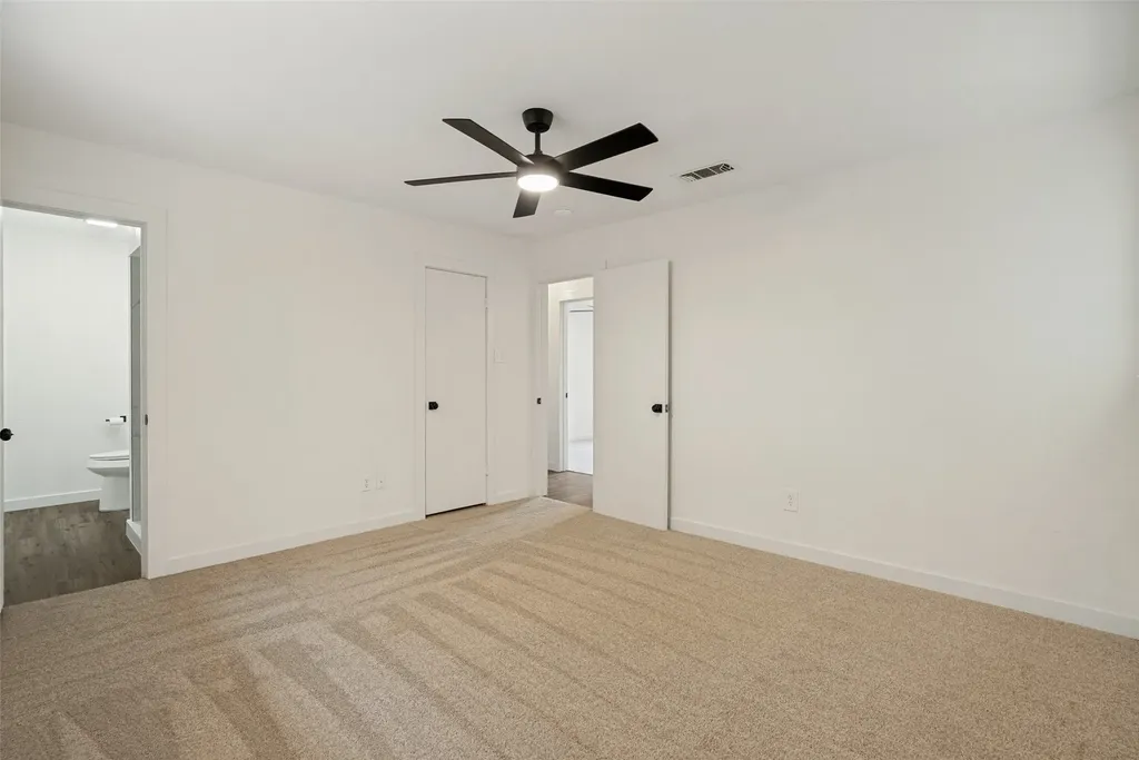 1907 Armstrong Street Cleburne TX 76033
