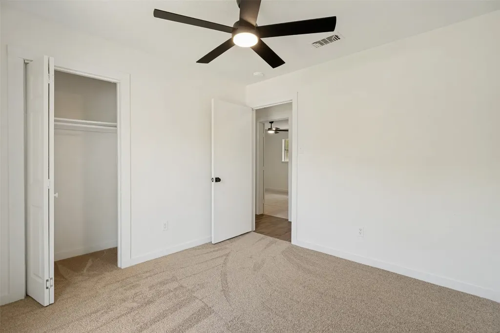 1907 Armstrong Street Cleburne TX 76033