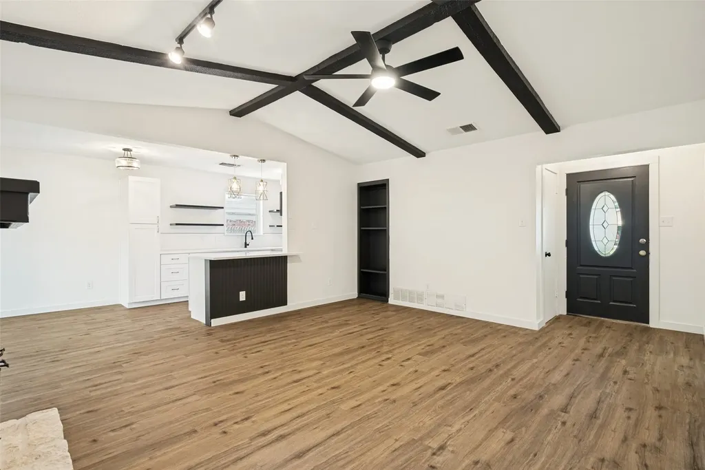 1907 Armstrong Street Cleburne TX 76033