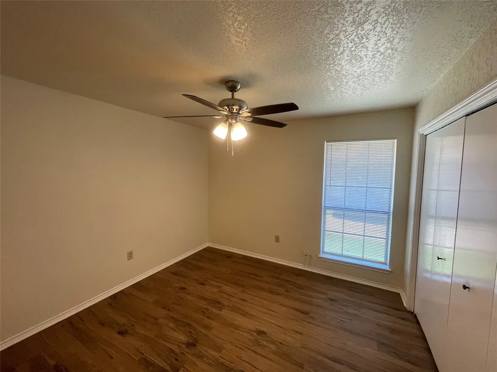 3149 Tudor Lane Irving TX 75060