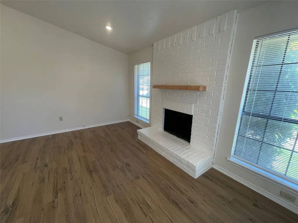 3149 Tudor Lane Irving TX 75060