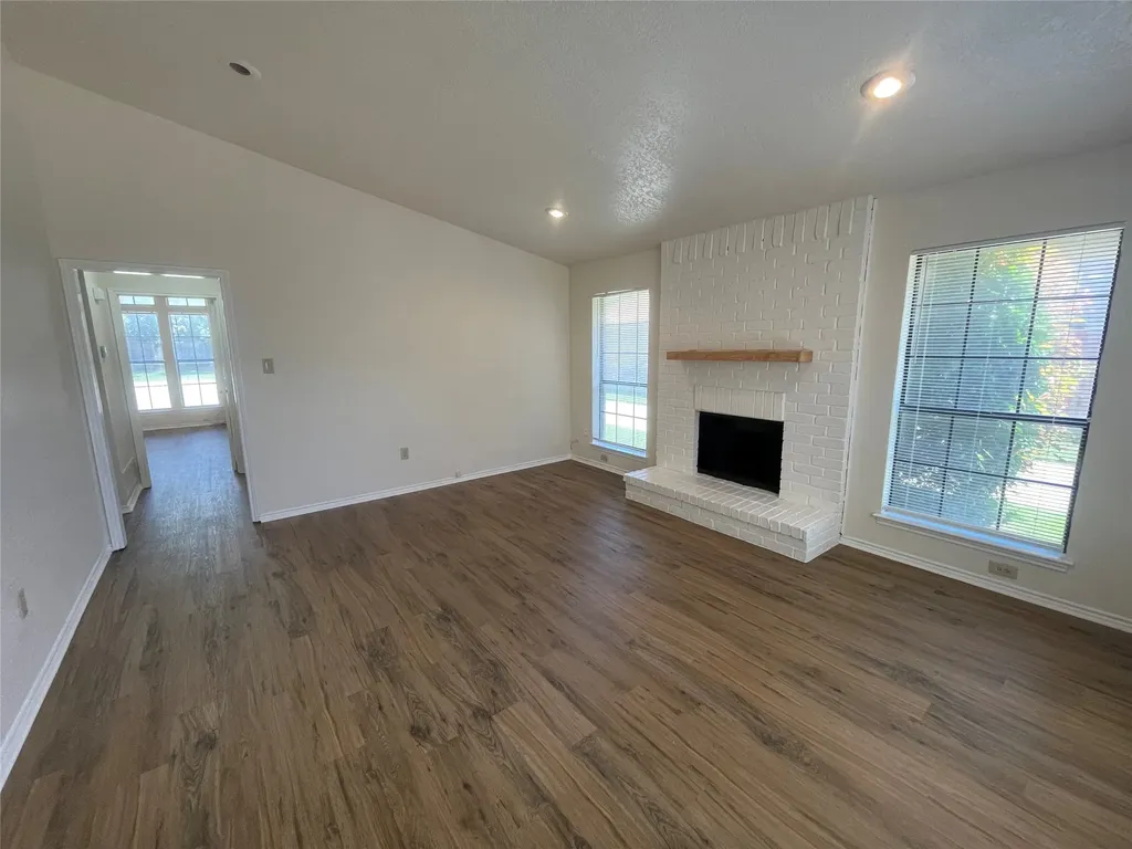 3149 Tudor Lane Irving TX 75060