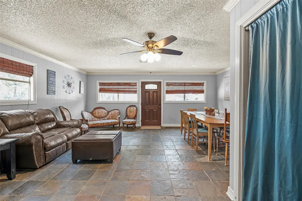 1047 Fort Hill Road Waco TX 76705