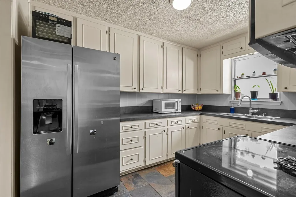 1047 Fort Hill Road Waco TX 76705