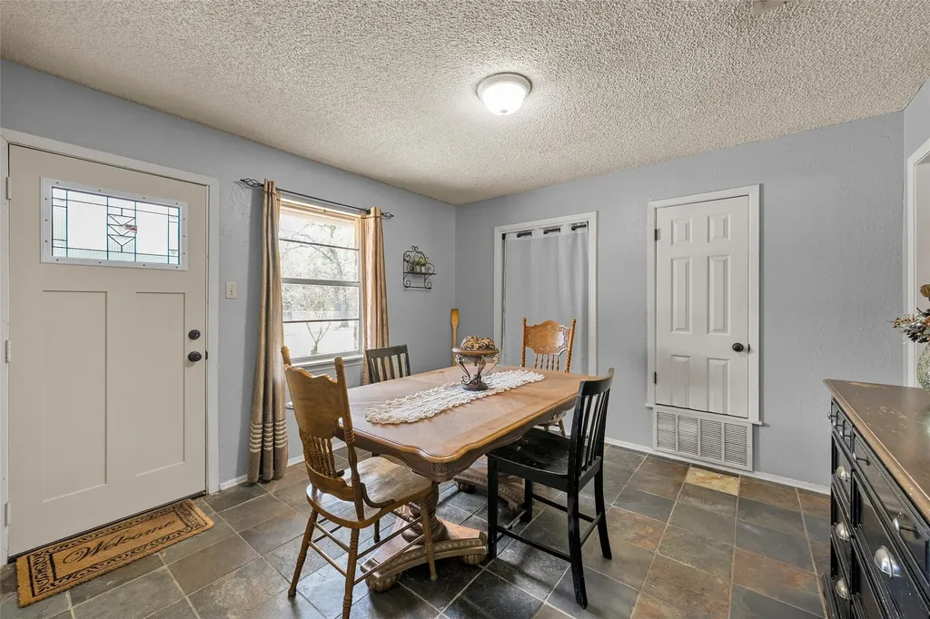 1047 Fort Hill Road Waco TX 76705