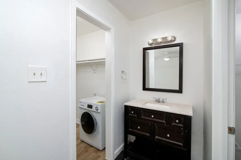 2808 Throckmorton Street Dallas TX 75219