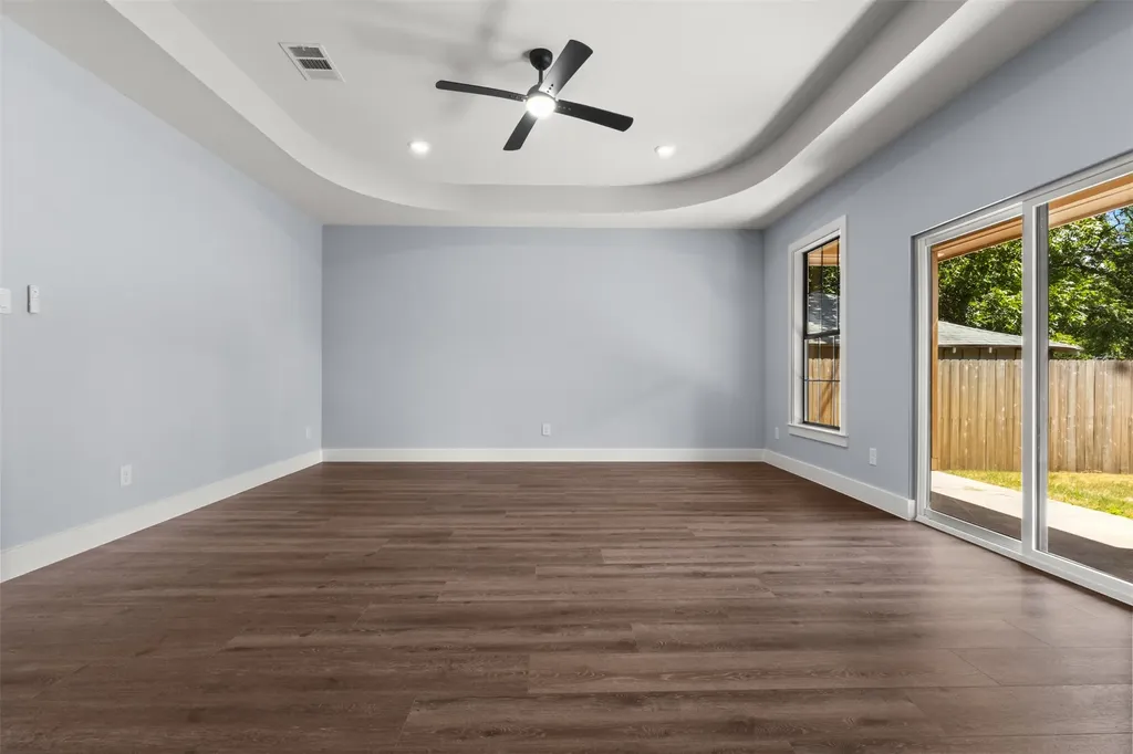 2618 Seevers Avenue Dallas TX 75216