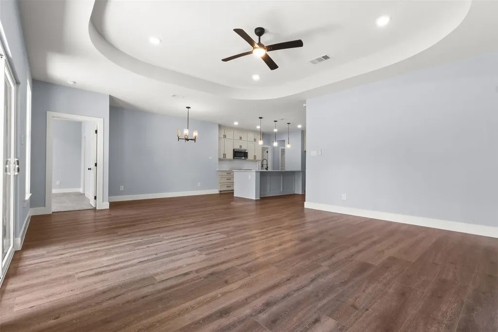 2618 Seevers Avenue Dallas TX 75216