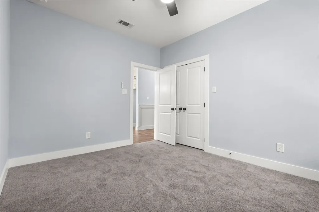 2618 Seevers Avenue Dallas TX 75216