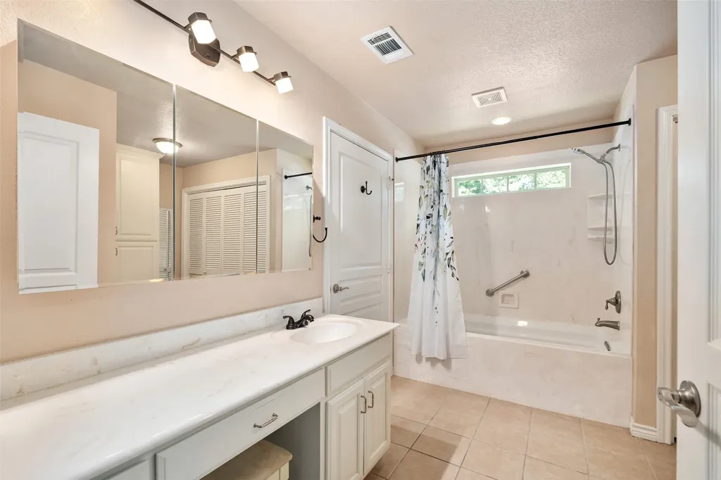 176 Seaside Drive Gun Barrel City TX 75156