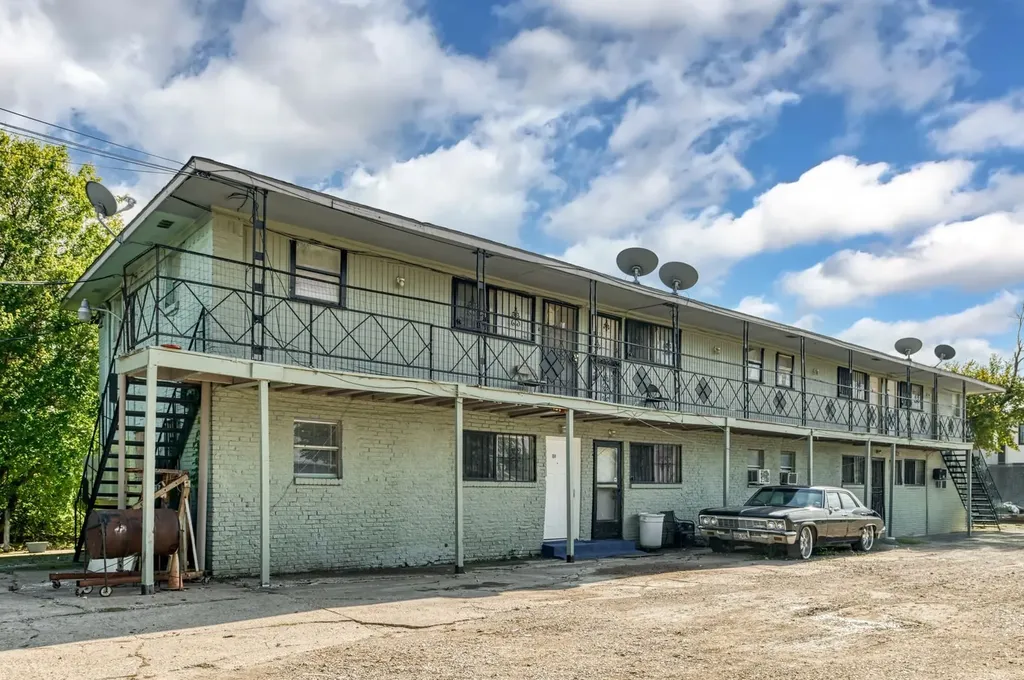 2408 Meyers Street Dallas TX 75215
