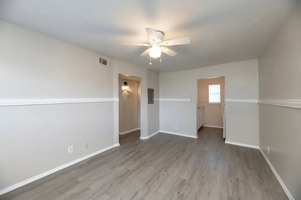 2408 Meyers Street Dallas TX 75215