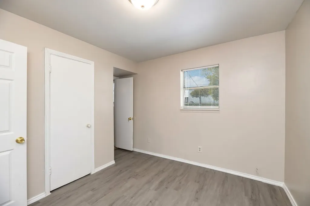 2408 Meyers Street Dallas TX 75215