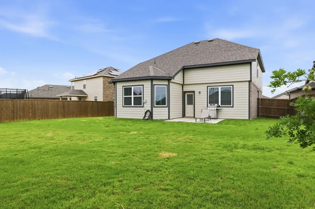 119 Lost Oak Drive Cleburne TX 76031