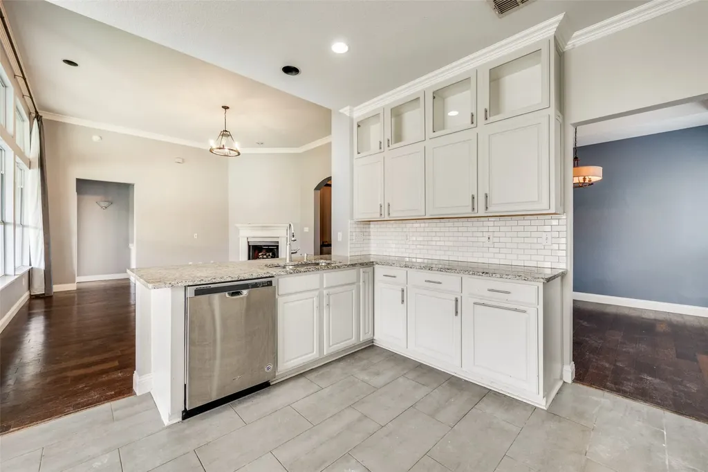 4849 Gloucester Drive Grand Prairie TX 75052