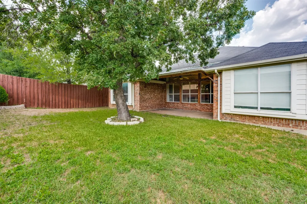 4849 Gloucester Drive Grand Prairie TX 75052
