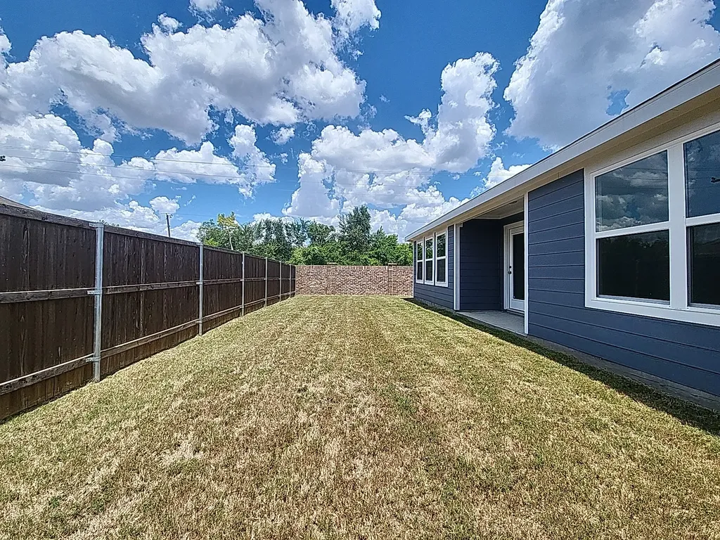 633 Quail Meadows Drive Cleburne TX 76031