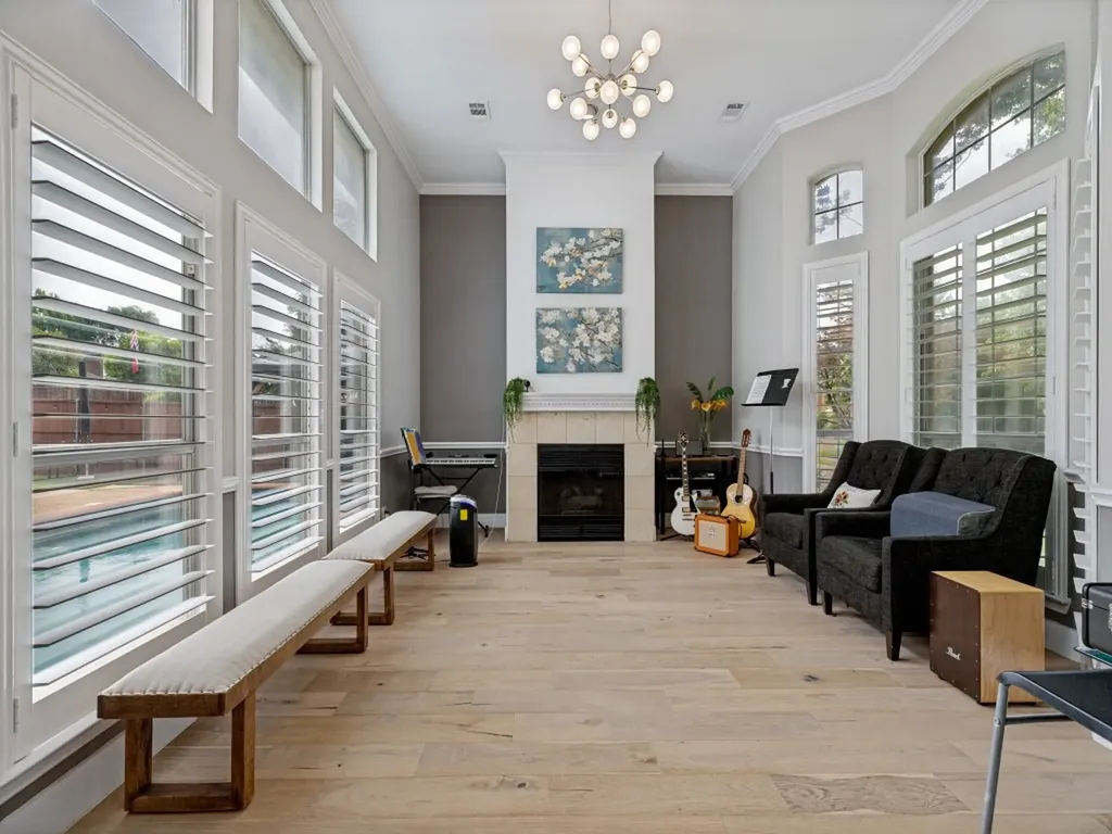 701 Pine Lakes Plano TX 75025