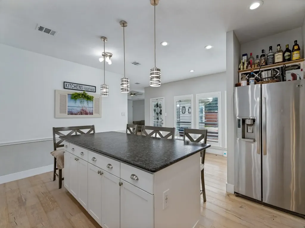 701 Pine Lakes Plano TX 75025