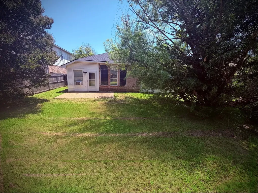 3203 Blue Jay Drive Corinth TX 76210