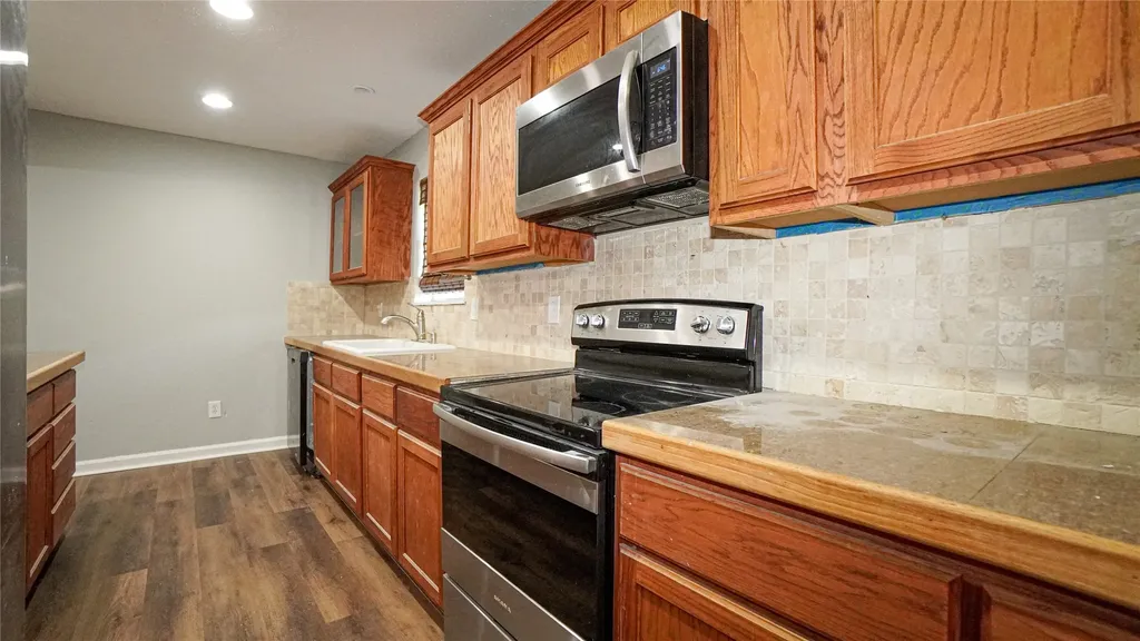 7113 Ridgeview Drive Rowlett TX 75089