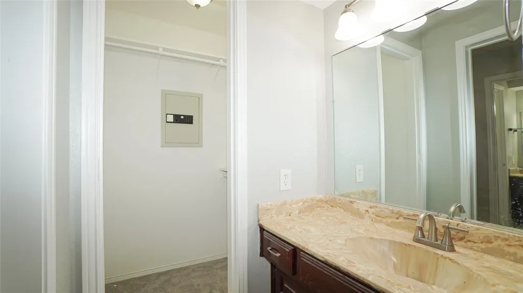 7113 Ridgeview Drive Rowlett TX 75089
