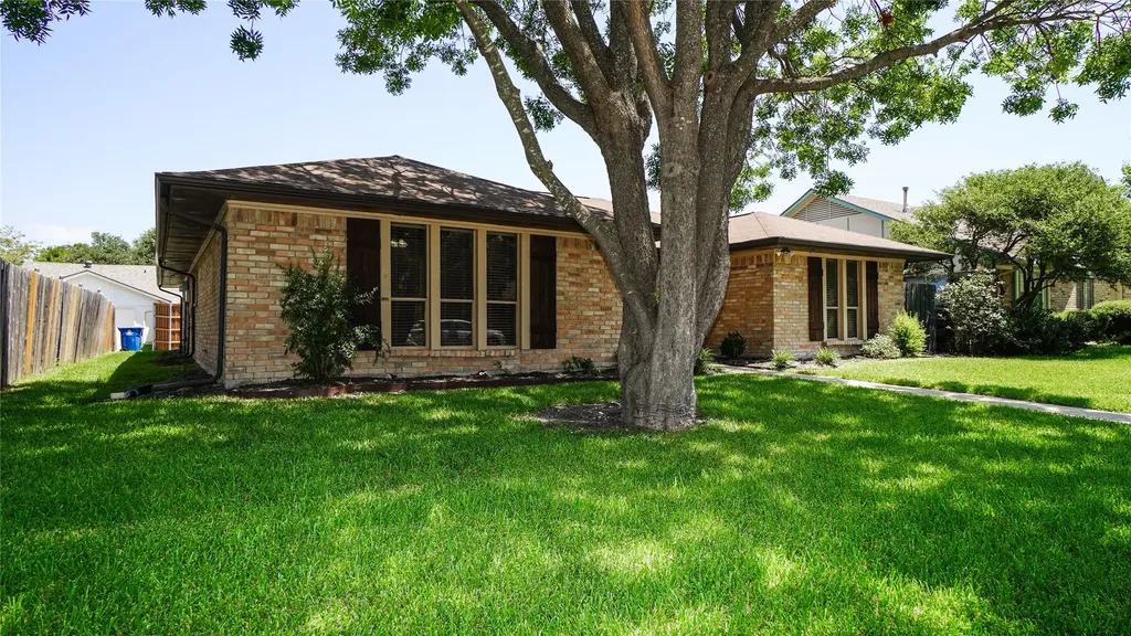 7113 Ridgeview Drive Rowlett TX 75089
